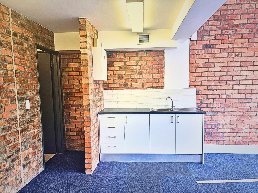 To Let commercial Property for Rent in De Waterkant Western Cape